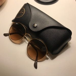 Ray-Ban Lightly Used Round Metal Gold Sunglasses